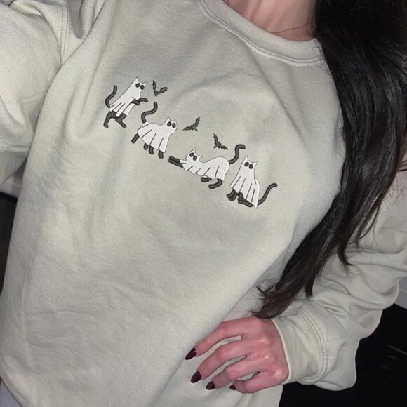 Halloween Ghost Cat Sweatshirt Cotton Fall Spooky Season Fun Unisex - Picture 4 of 6